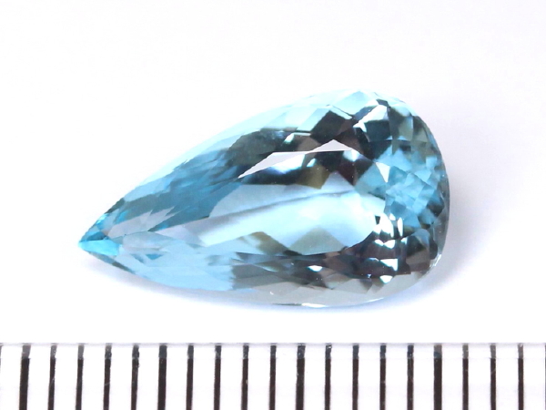 天然アクアマリン 8.23ct 【極上美品・無処理】 ジェム品質