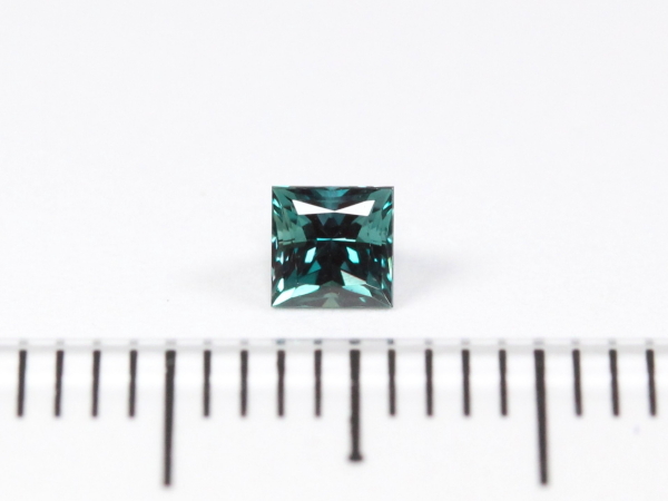 アレキサンドライト