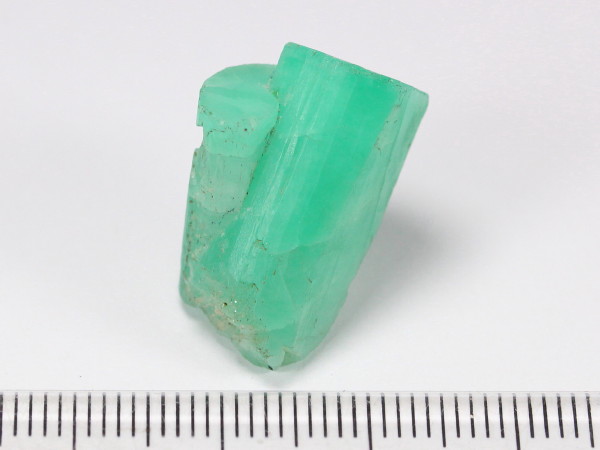 エメラルド原石