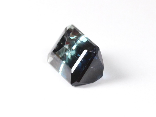 �g���}����