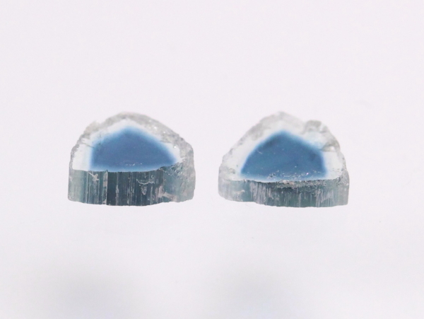 �g���}����